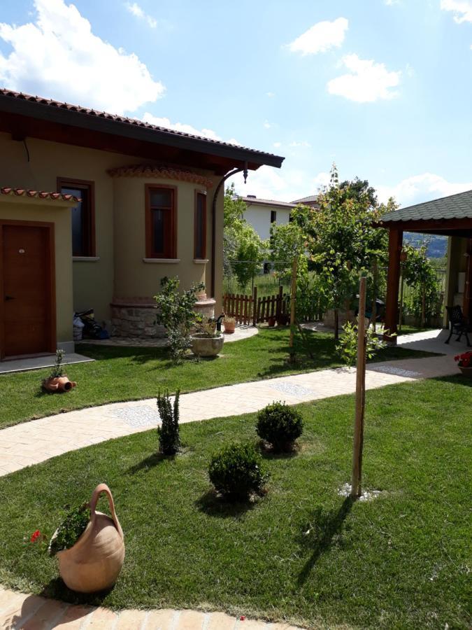 B&B A Casa Di Zia Luisa Venticano Exterior photo